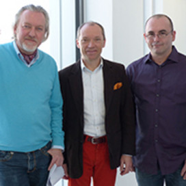 Prof. Dr. Johannes Beckers, Prof. Dr. Dr. h.c. Martin Hrabě de Angelis, Dr. Peter Huypens von links nebeneinander stehend.