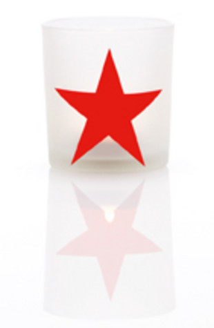 Mattes Kerzenglas mit rotem Stern als Motiv der Weihnachtskarte des Deutschen Zentrums für Diabetesforschung